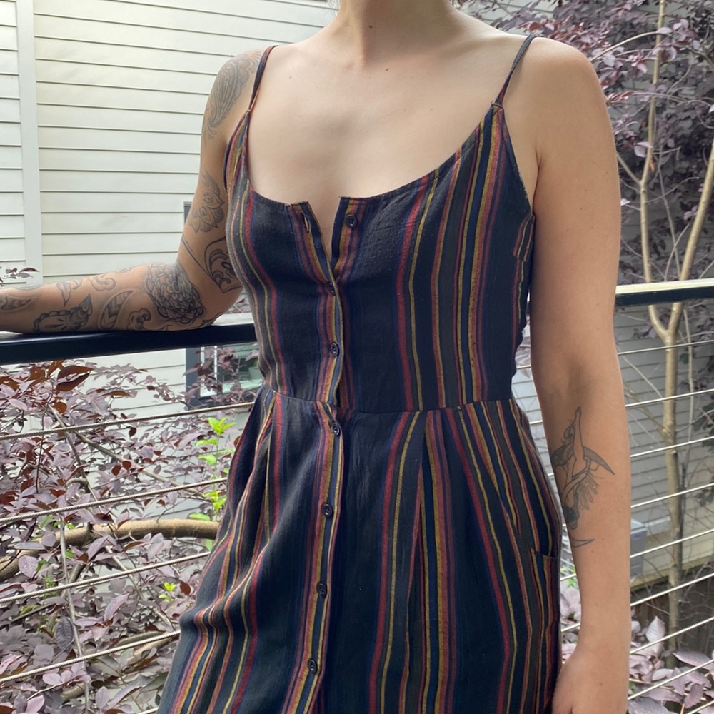 Small RVCA black button up sundress w/ pockets